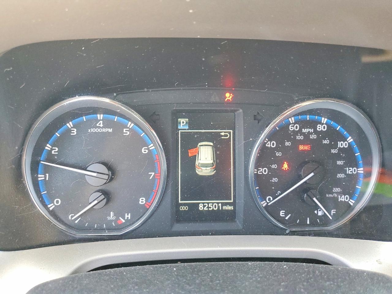 2016 TOYOTA RAV4 XLE photo 17