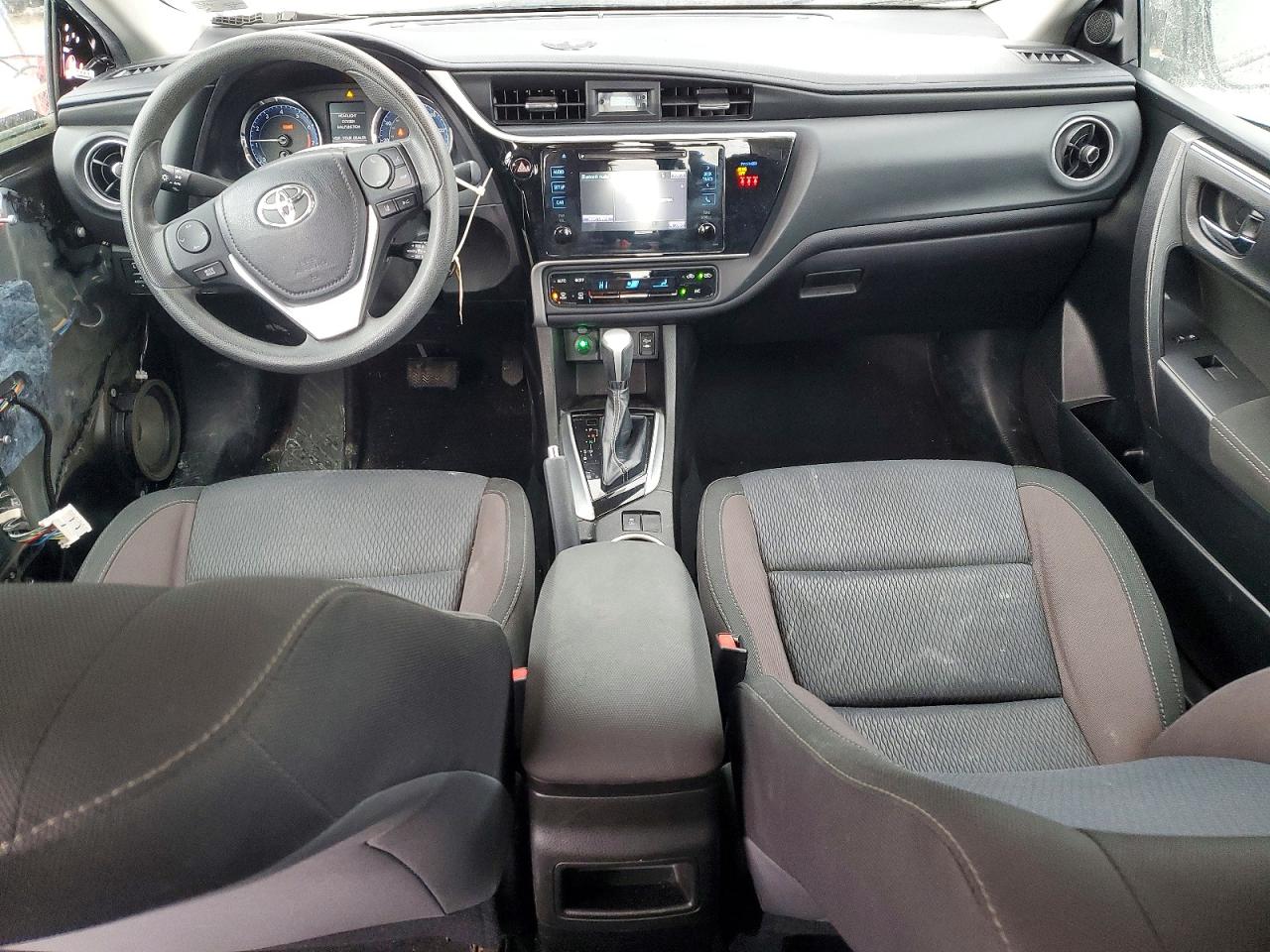 2019 TOYOTA COROLLA photo 22