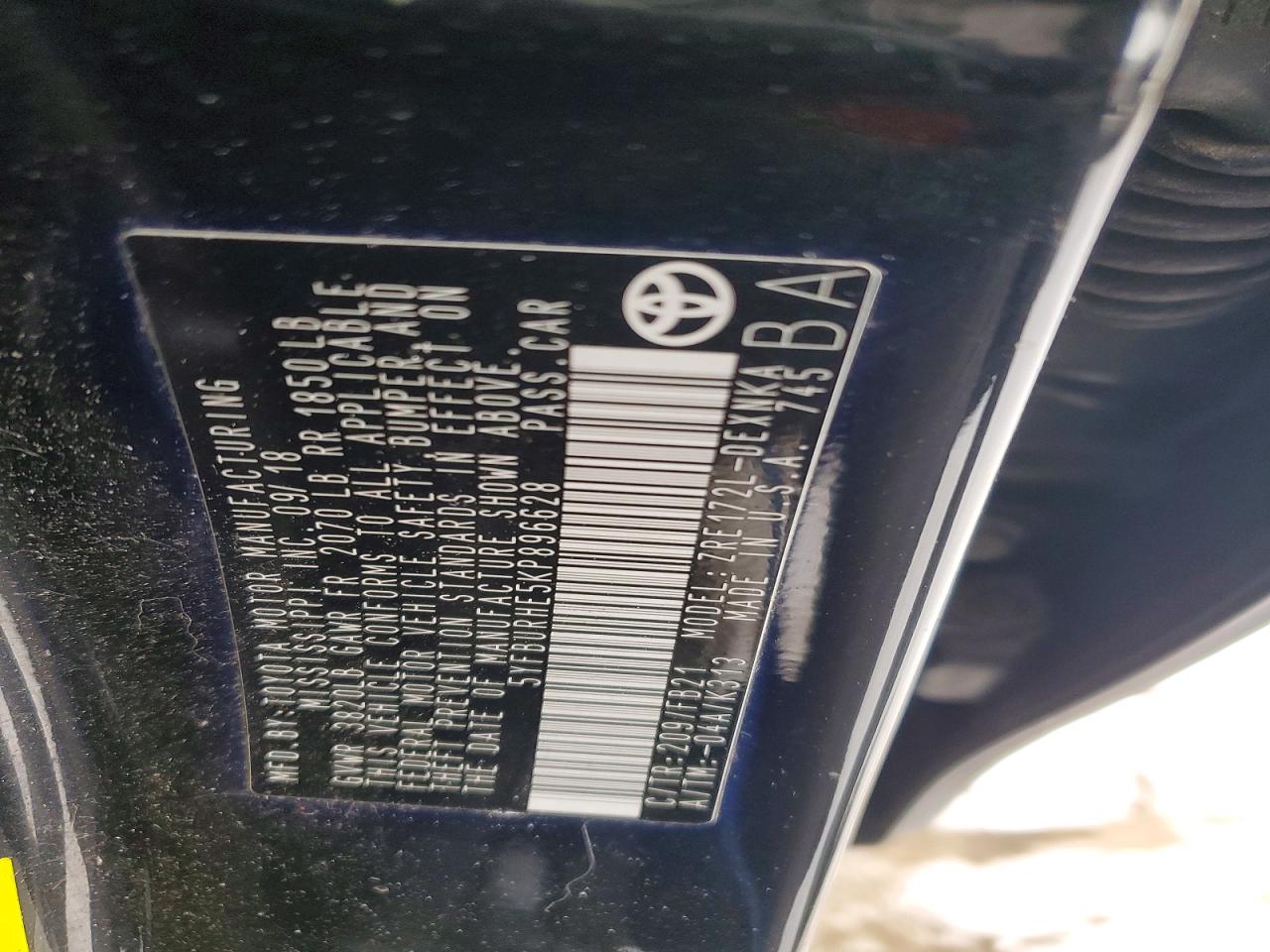 2019 TOYOTA COROLLA photo 34