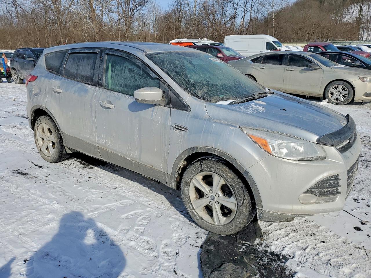 2015 FORD ESCAPE SE photo 4