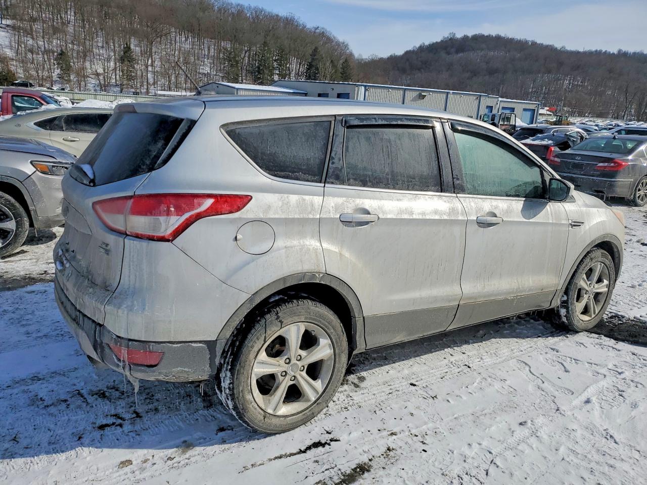 2015 FORD ESCAPE SE photo 3