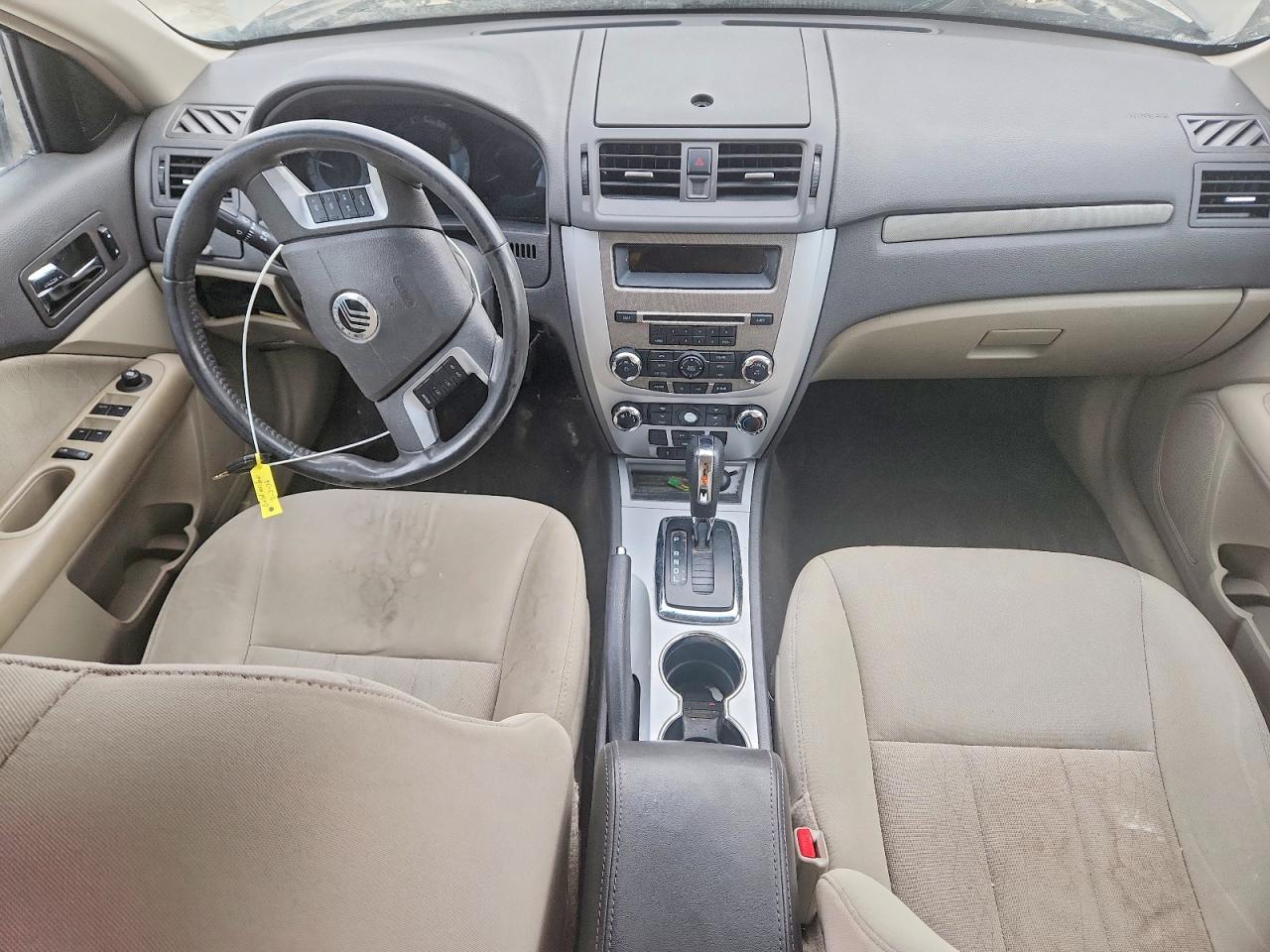 2010 MERCURY MILAN photo 8