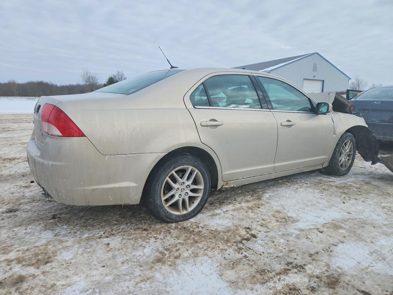 2010 MERCURY MILAN photo 3