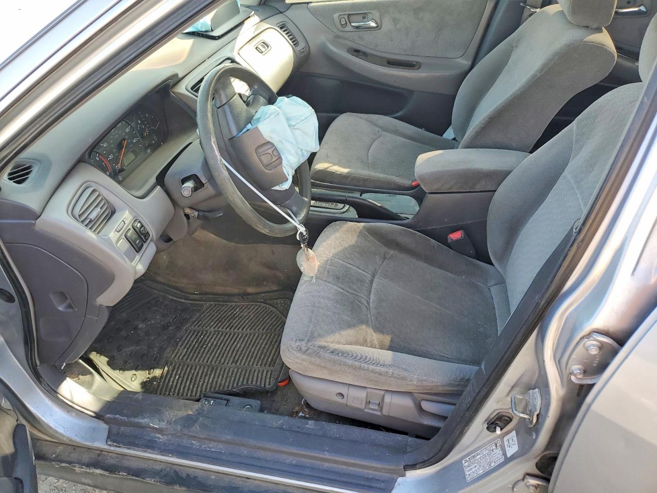 2002 HONDA ACCORD SE photo 7