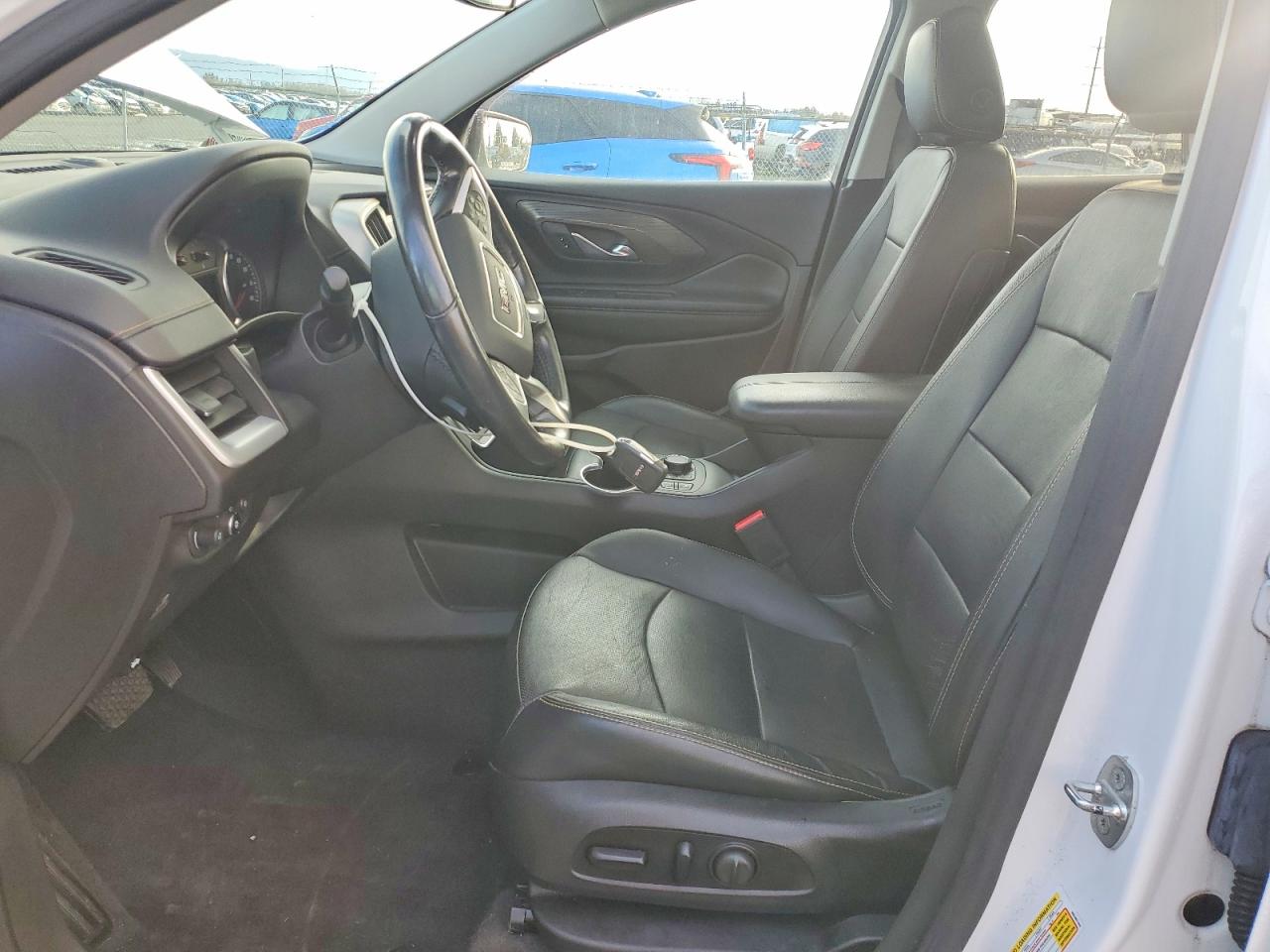 2020 GMC TERRAIN SLT photo 7