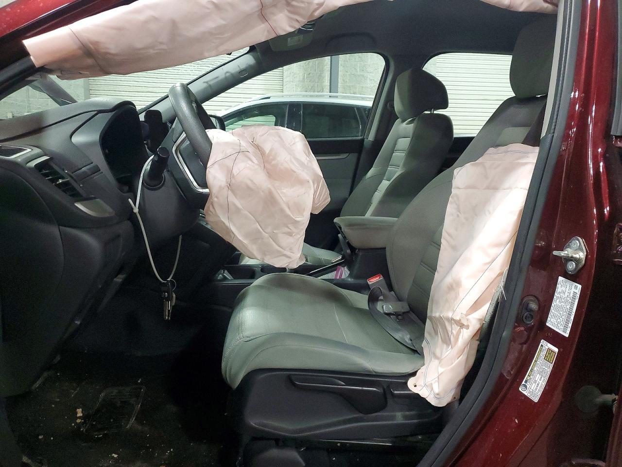 2017 HONDA CR-V LX photo 19