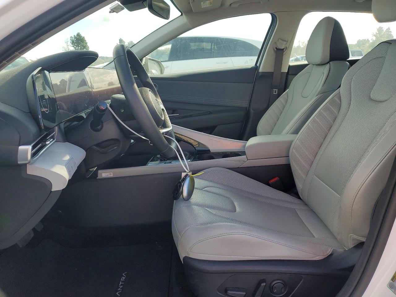 2025 HYUNDAI ELANTRA LIMITED photo 7
