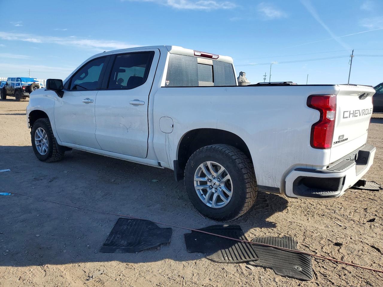 2021 CHEVROLET SILVERADO K1500 RST photo 4