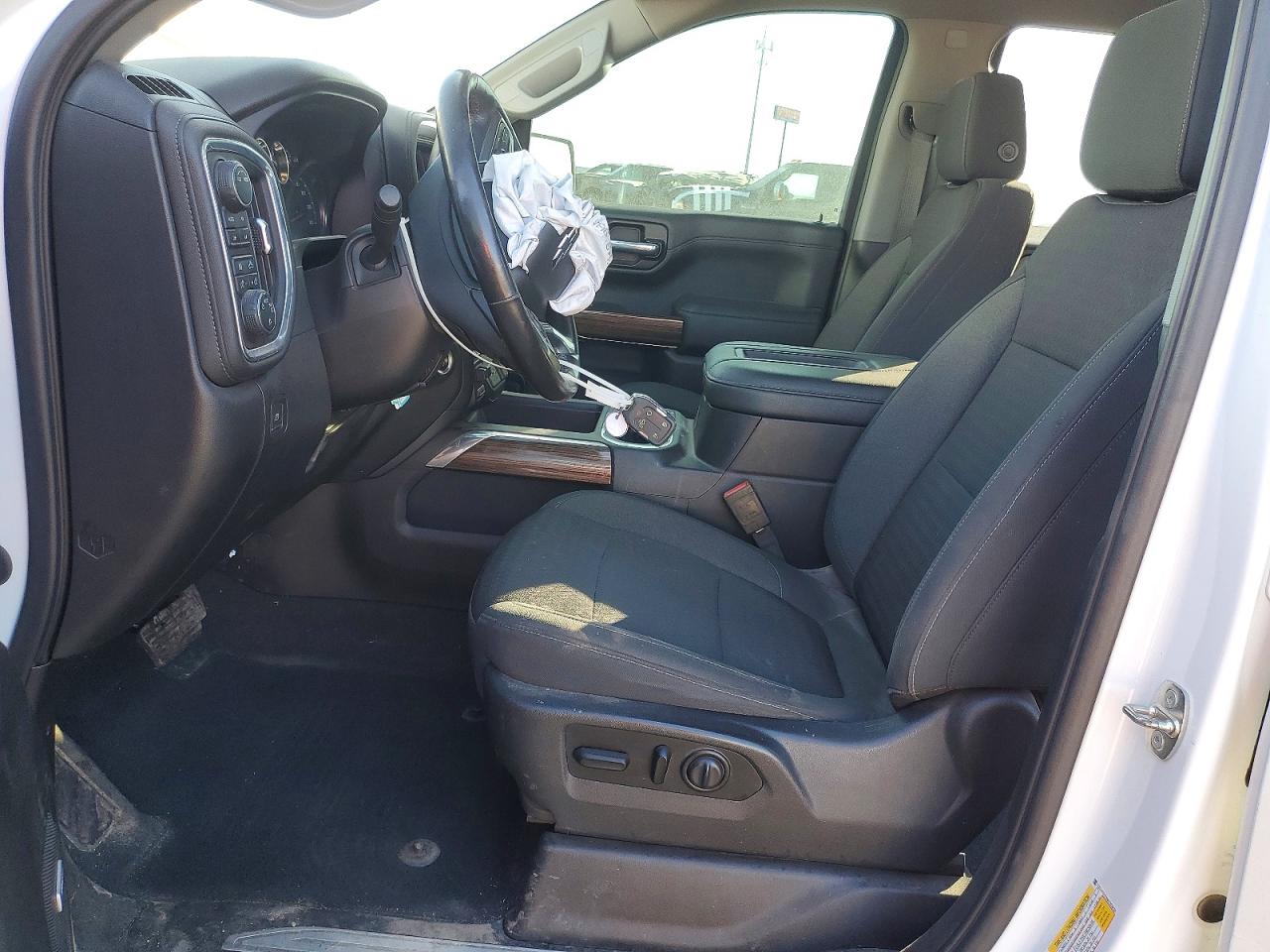 2021 CHEVROLET SILVERADO K1500 RST photo 19