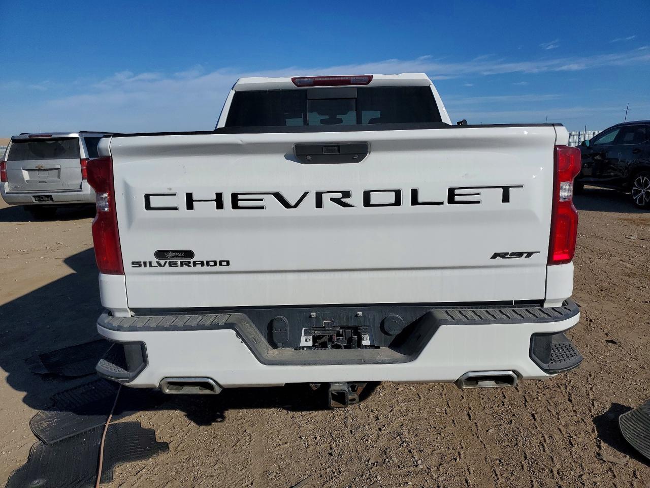 2021 CHEVROLET SILVERADO K1500 RST photo 16
