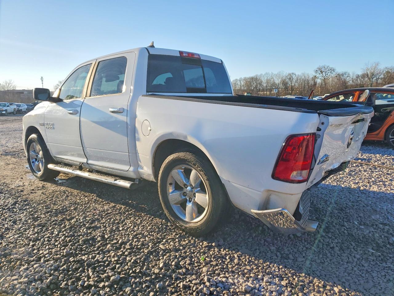 2013 RAM 1500 SLT photo 2