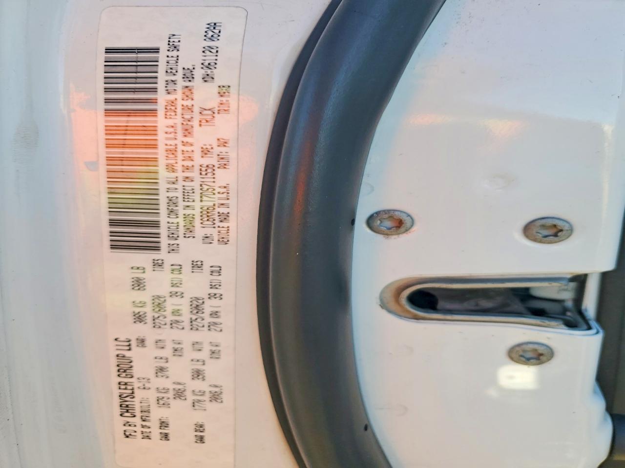 2013 RAM 1500 SLT photo 12