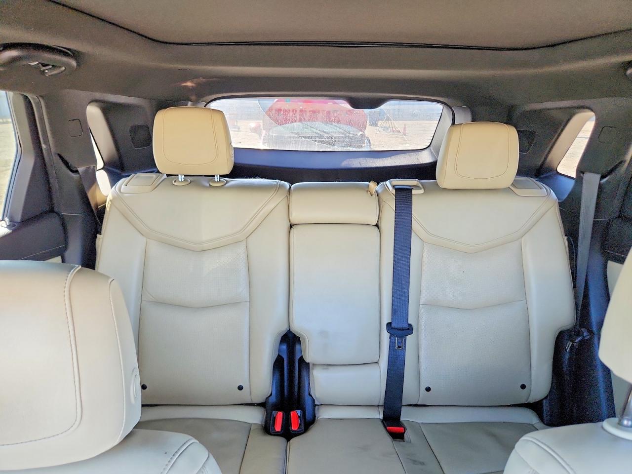 2017 CADILLAC XT5 LUXURY photo 10