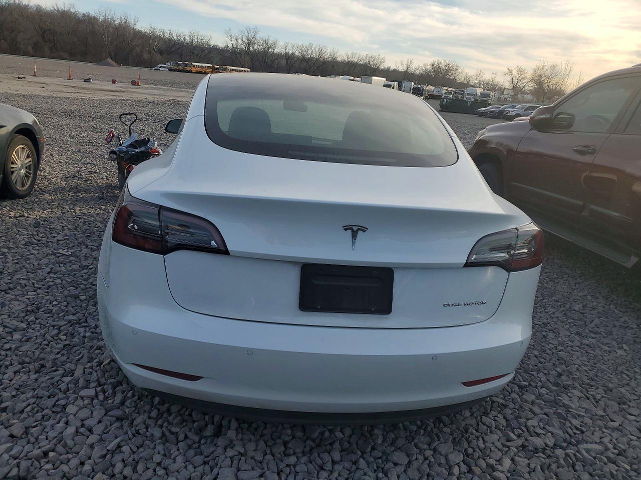 2021 TESLA MODEL 3 photo 6