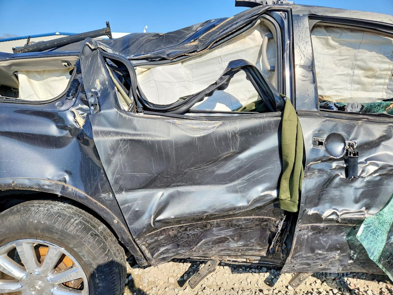 2008 INFINITI QX56 photo 10