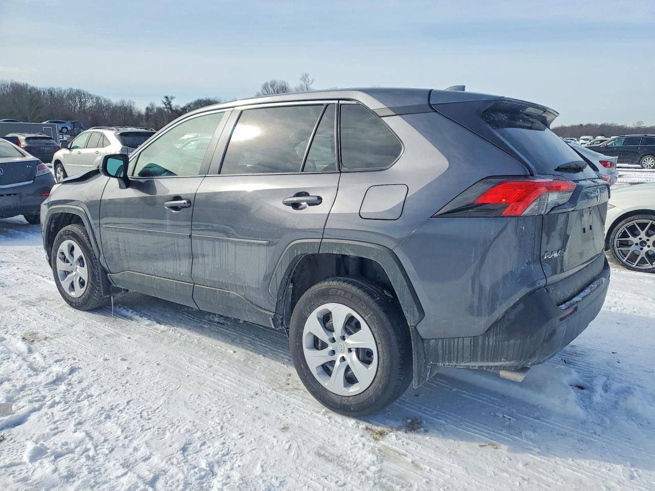 2024 TOYOTA RAV4 LE photo 3