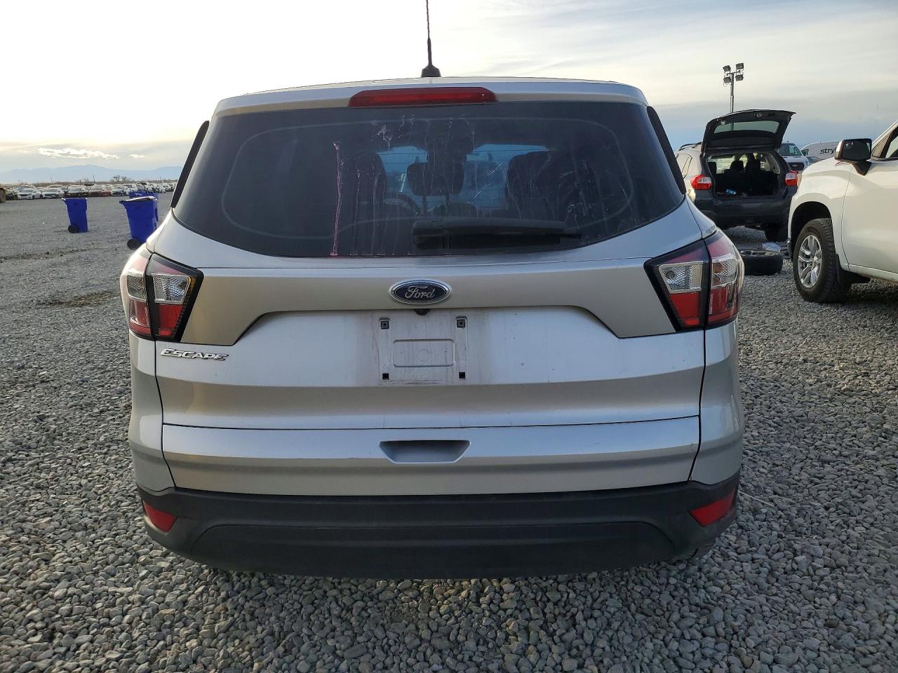 2018 FORD ESCAPE S photo 6
