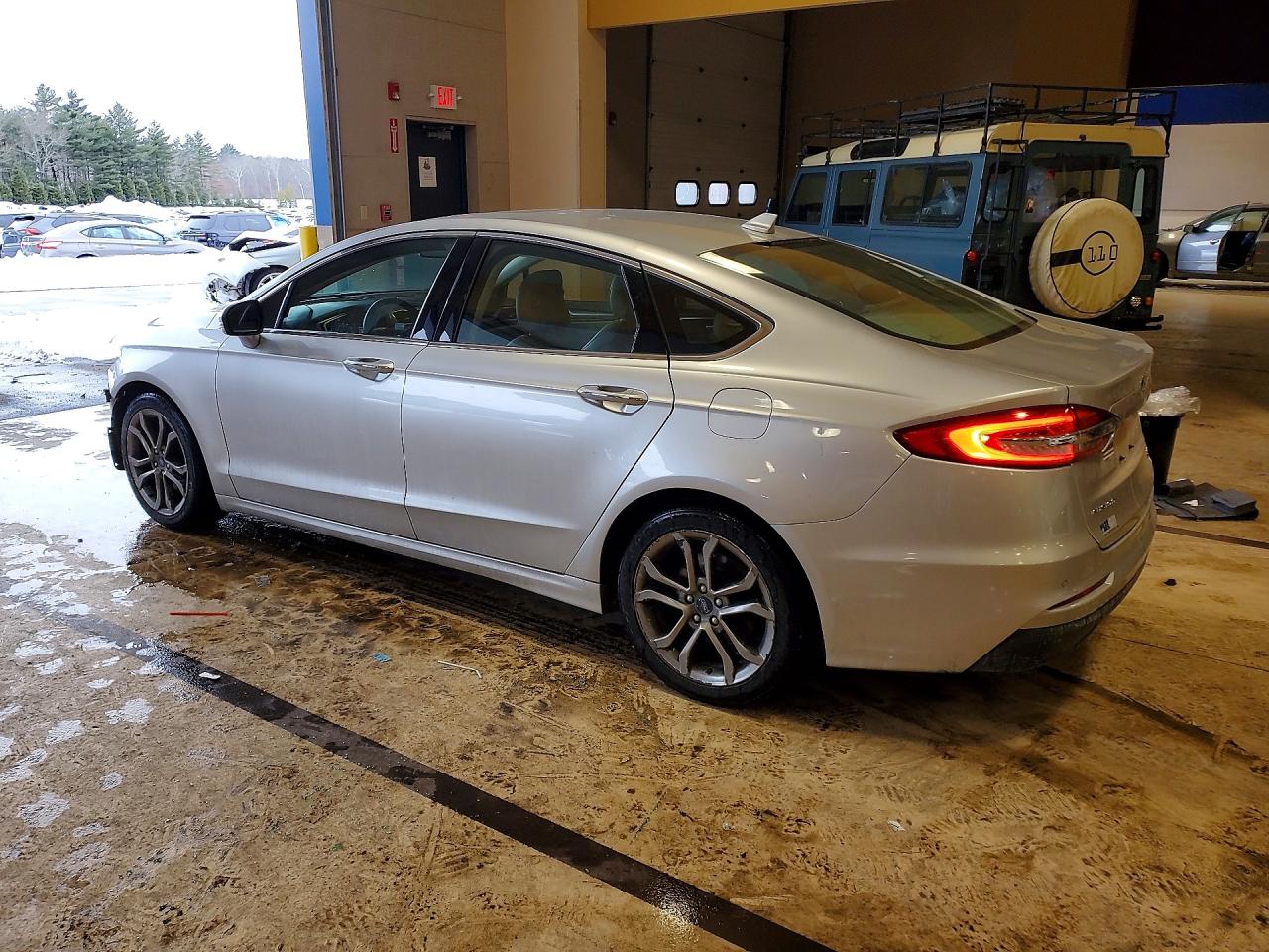 2019 FORD FUSION SEL photo 2