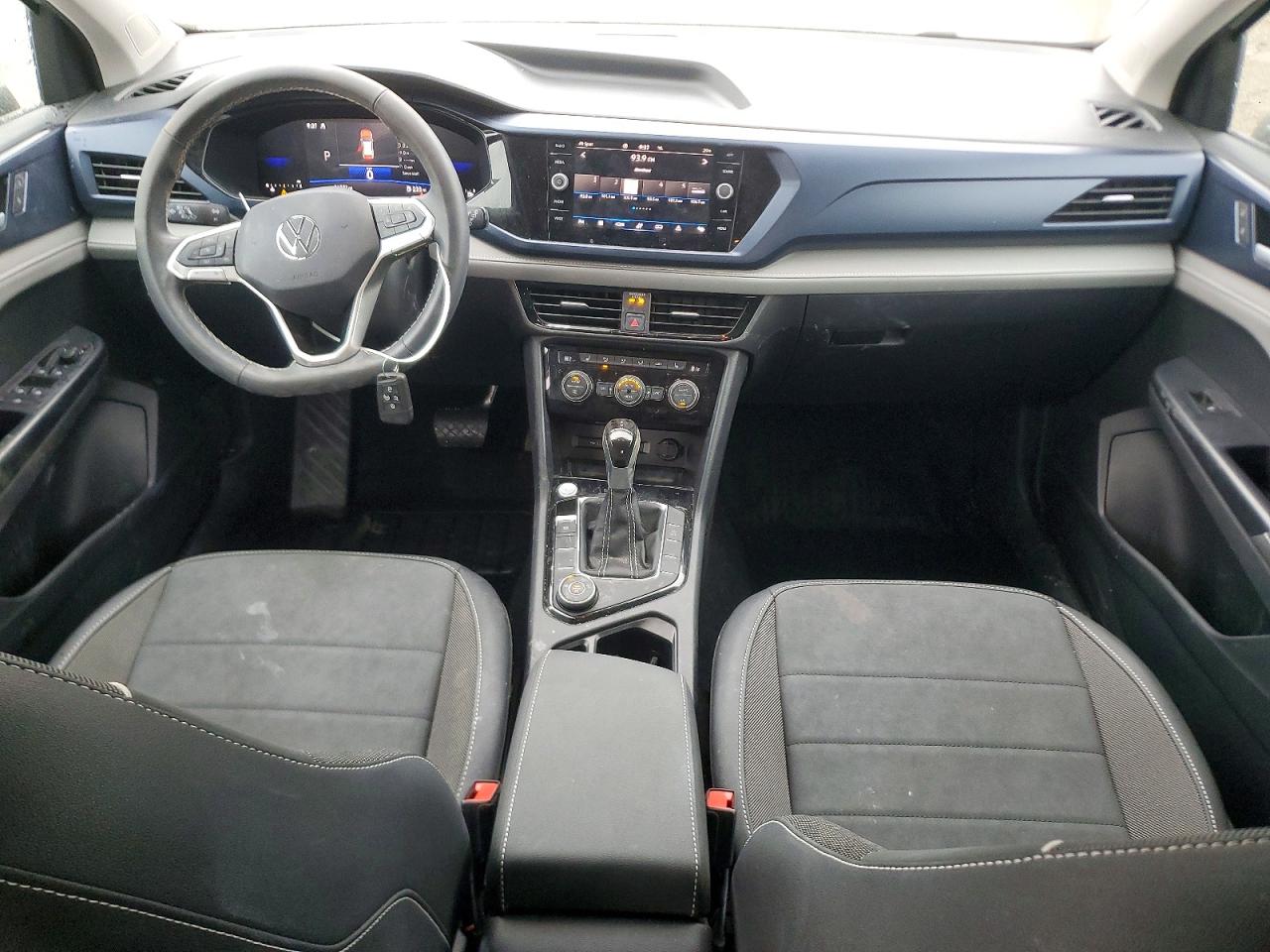 2024 VOLKSWAGEN TAOS SE photo 22