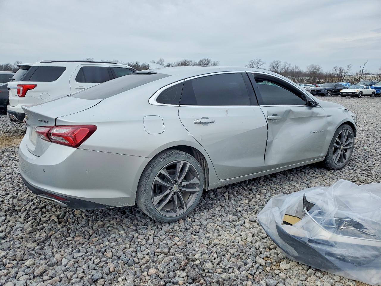 2020 CHEVROLET MALIBU PREMIER photo 5