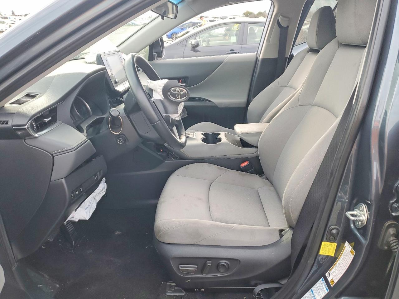 2022 TOYOTA VENZA LE photo 7