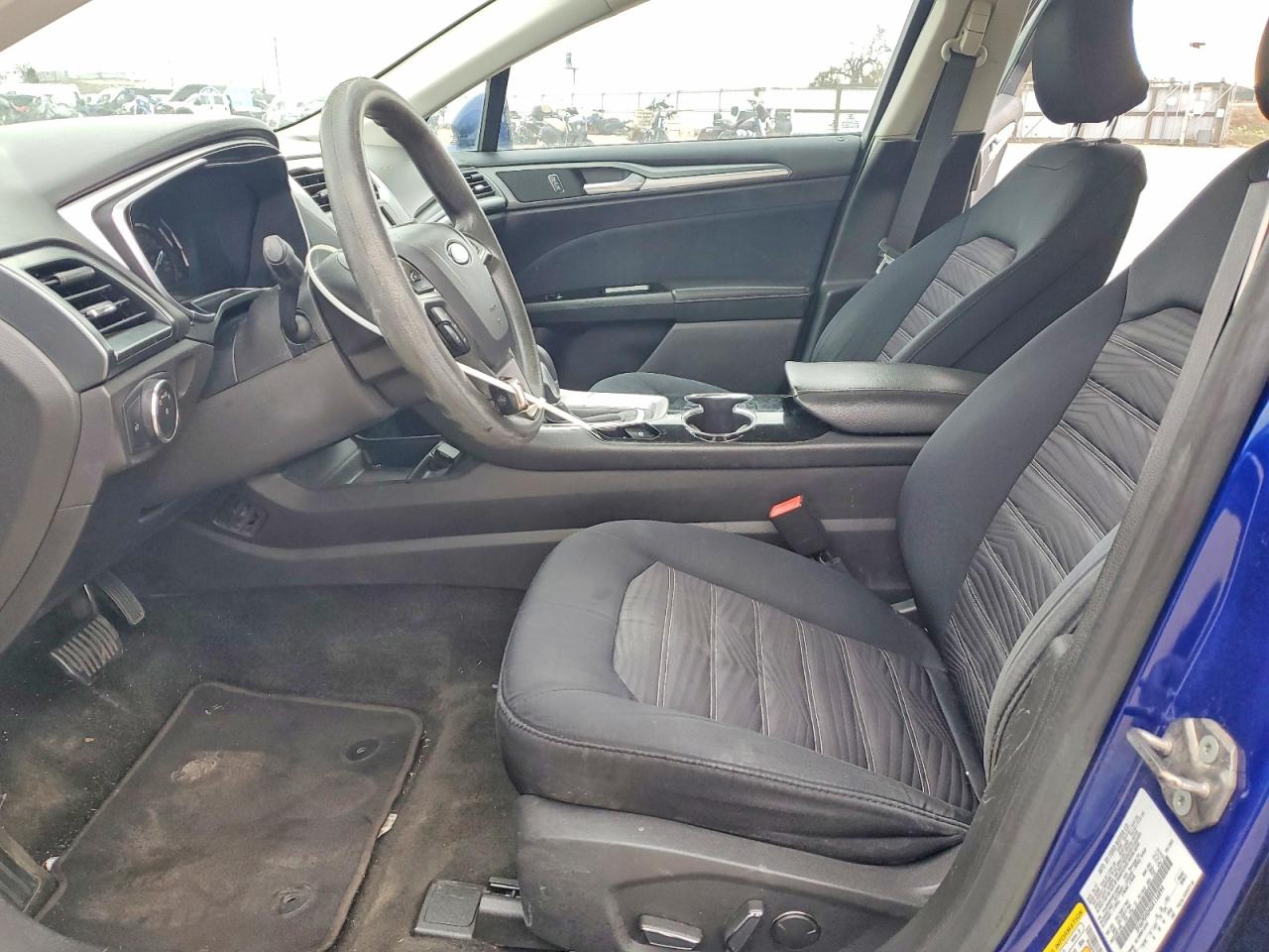2016 FORD FUSION SE photo 13