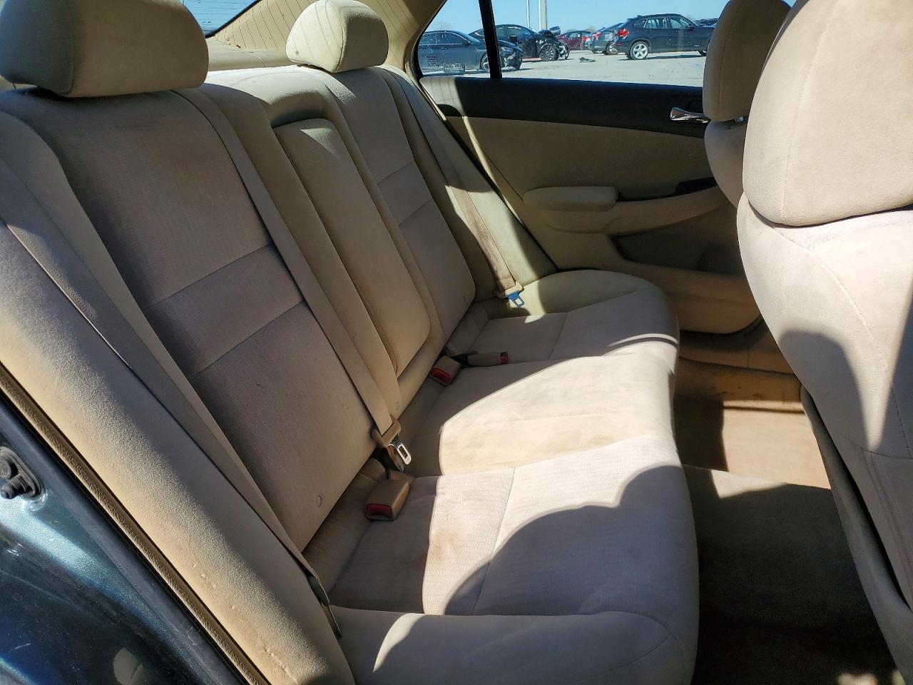 2004 HONDA ACCORD LX photo 28