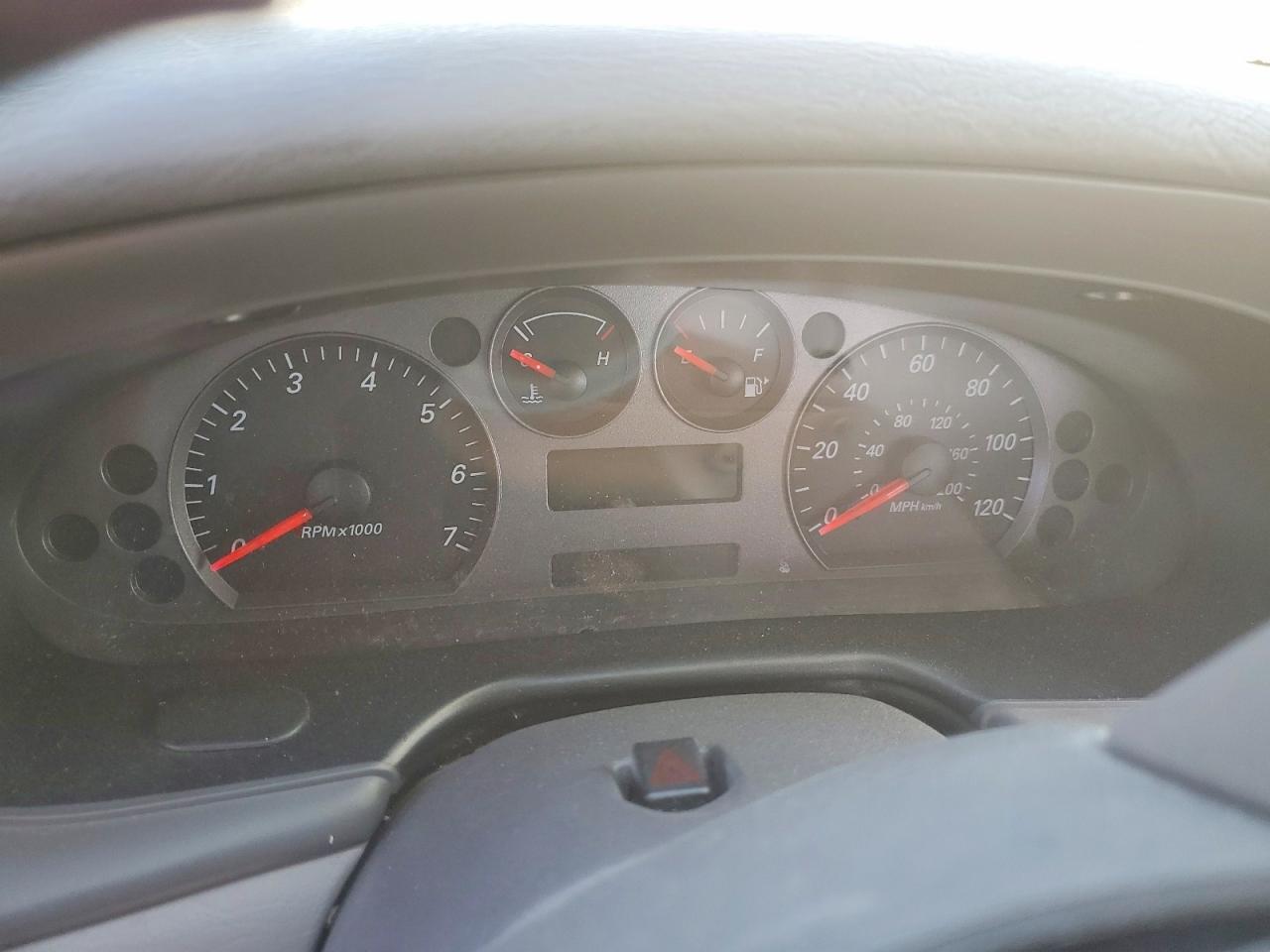 2004 FORD TAURUS SEL photo 17