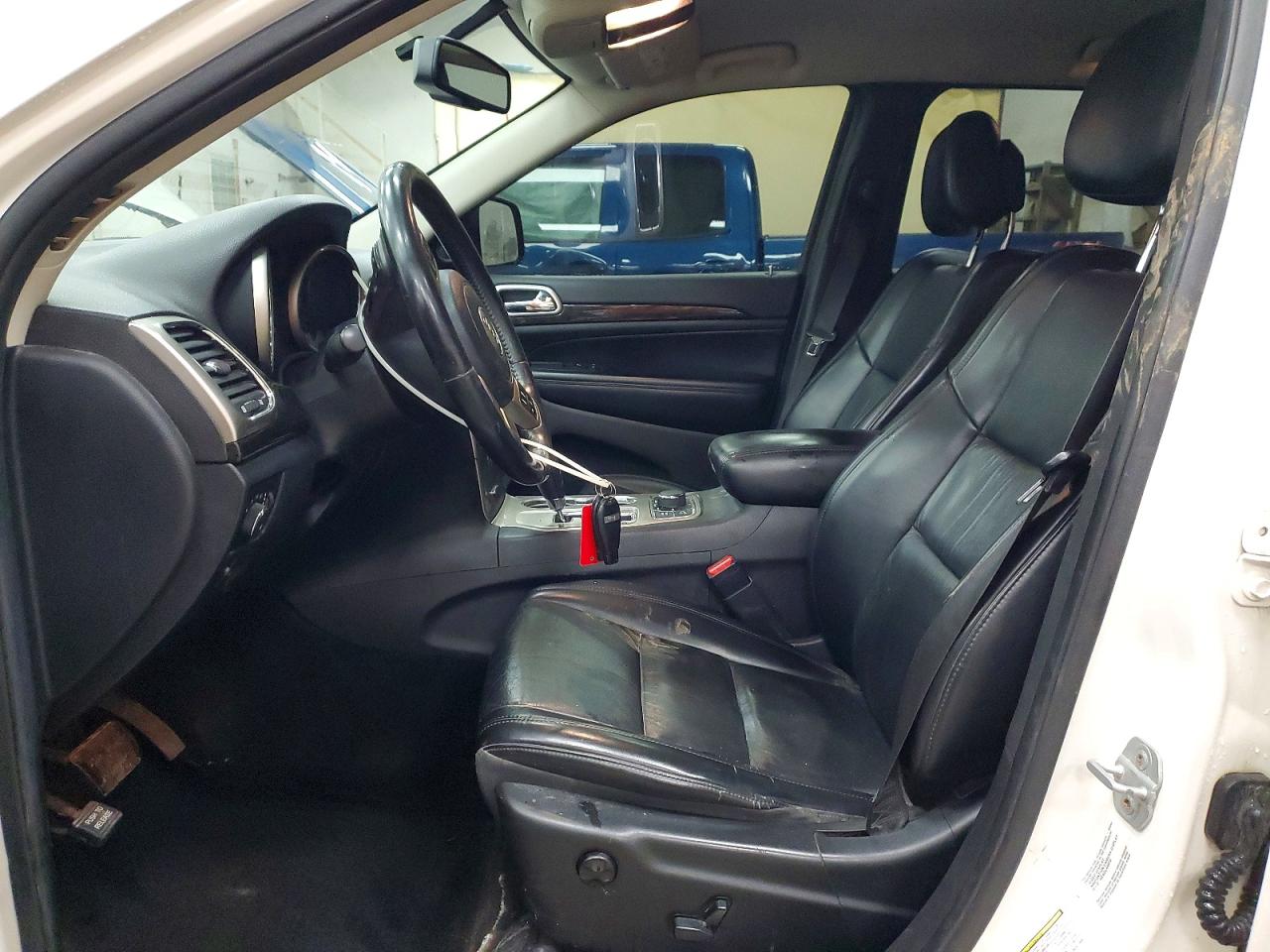 2011 JEEP GRAND CHEROKEE LAREDO photo 13