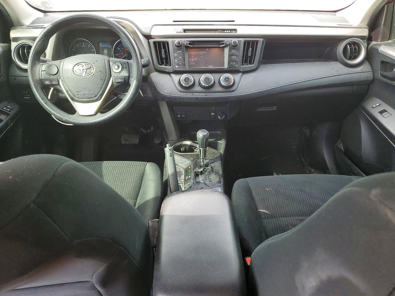 2018 TOYOTA RAV4 LE photo 15
