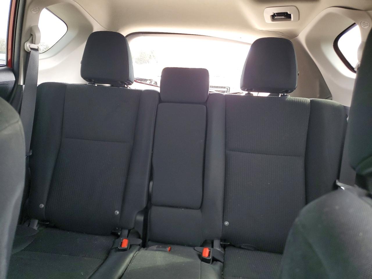 2018 TOYOTA RAV4 LE photo 19