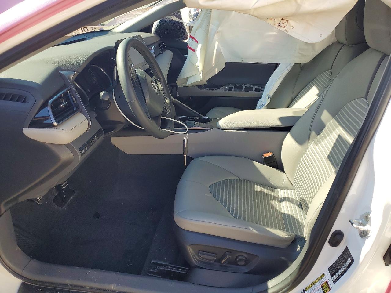 2023 TOYOTA CAMRY SE NIGHT SHADE photo 7