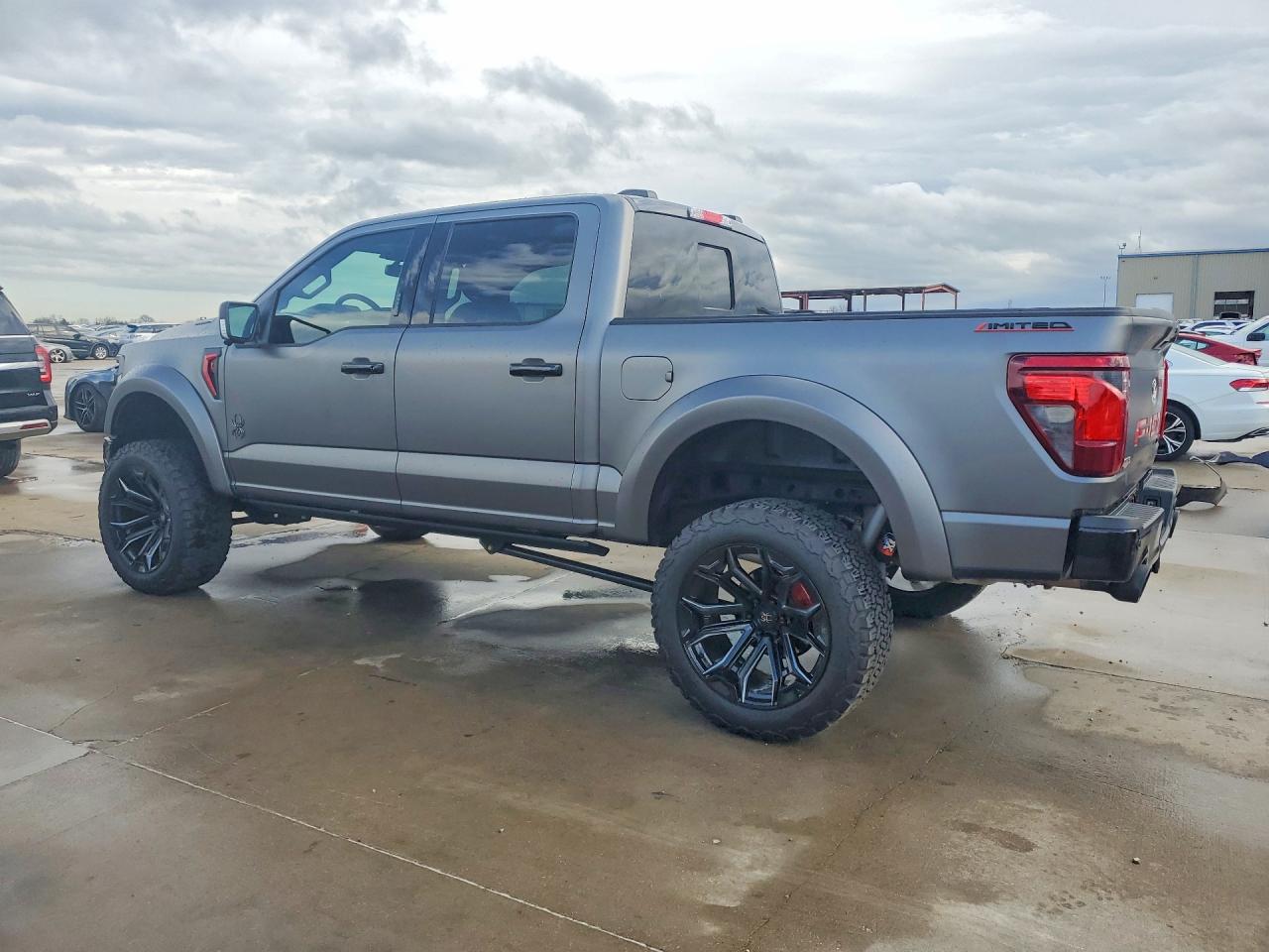 2024 FORD F150 XLT photo 3