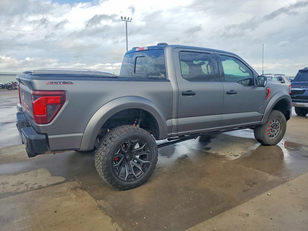 2024 FORD F150 XLT photo 5