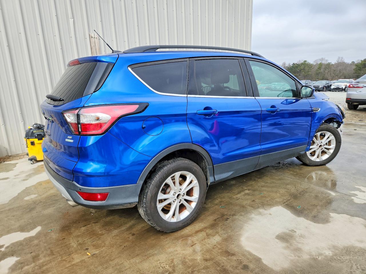 2017 FORD ESCAPE SE photo 3