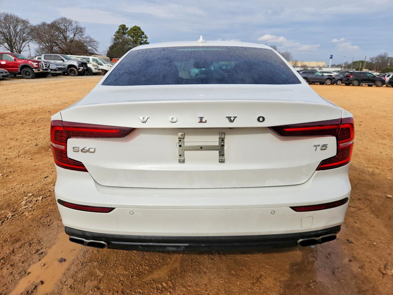 2021 VOLVO S60 T5 MOMENTUM photo 6