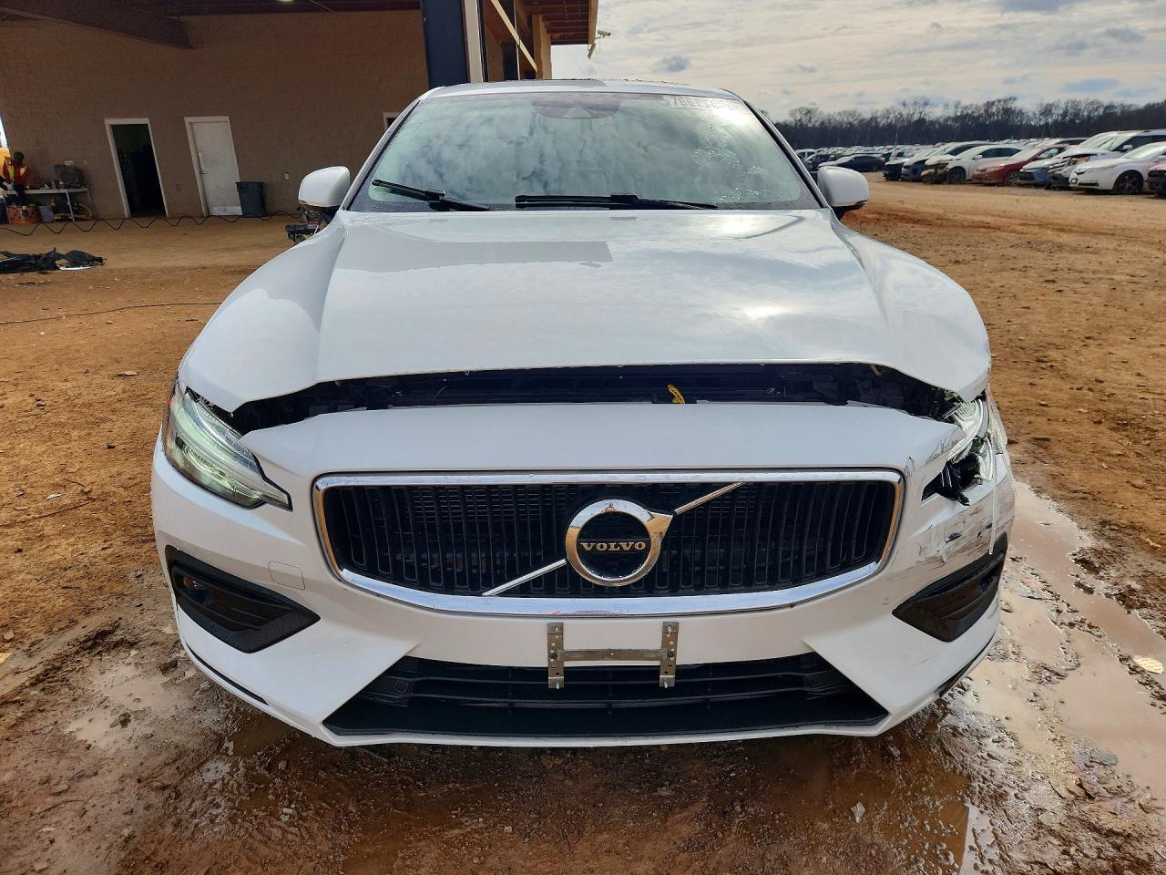 2021 VOLVO S60 T5 MOMENTUM photo 5