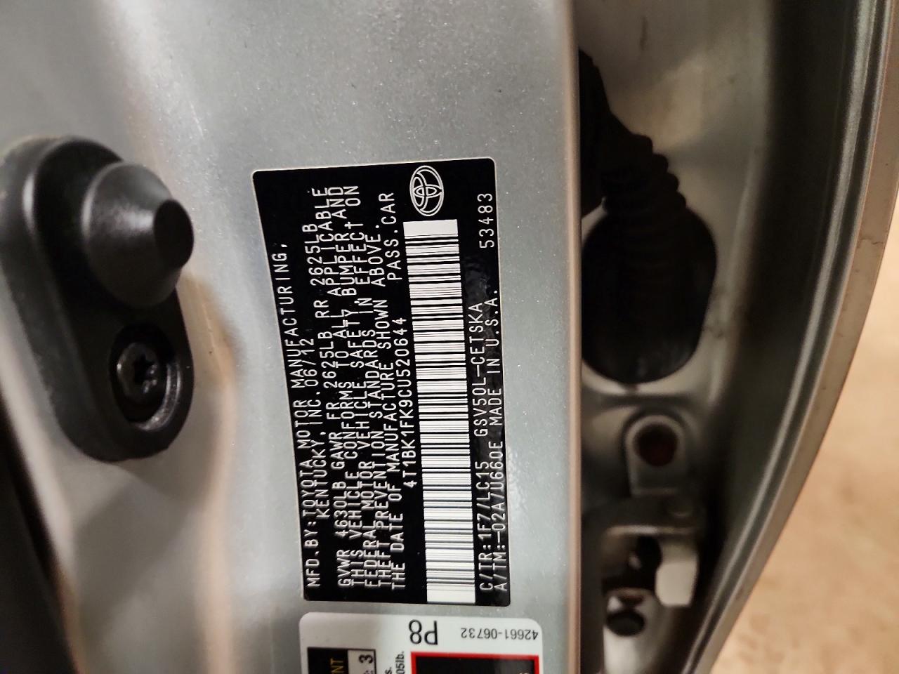2012 TOYOTA CAMRY SE photo 23