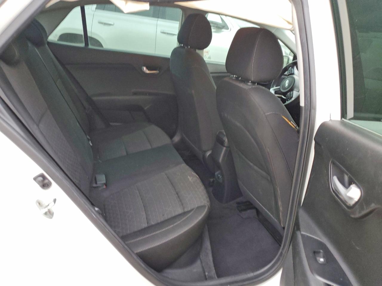 2018 KIA RIO photo 10