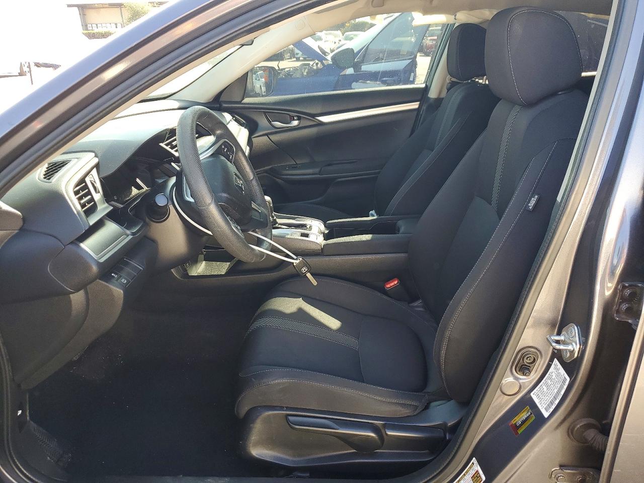 2017 HONDA CIVIC LX photo 7