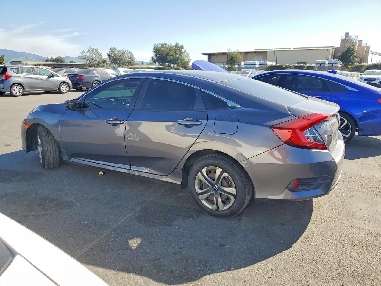 2017 HONDA CIVIC LX photo 2
