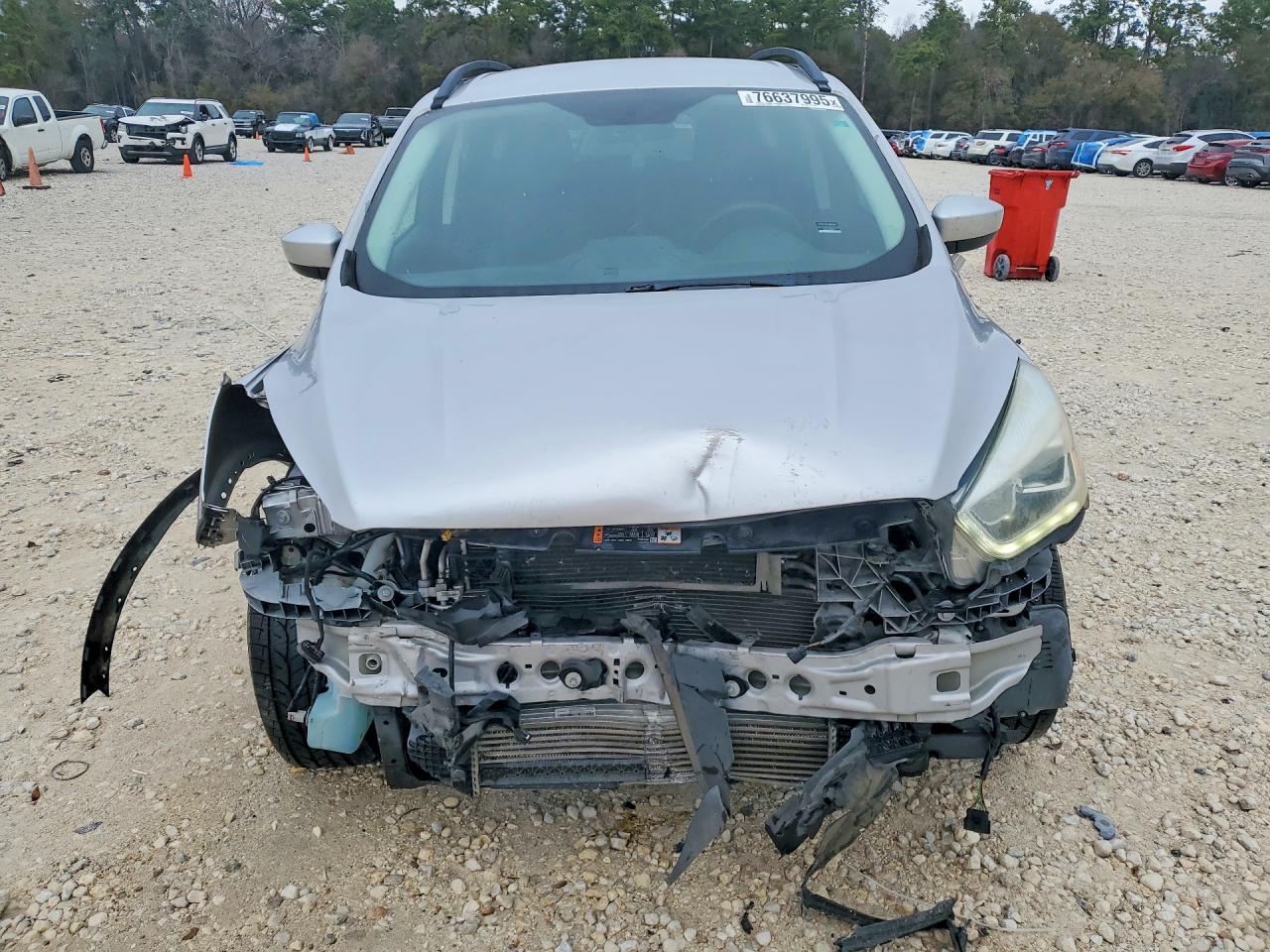 2017 FORD ESCAPE SE photo 13