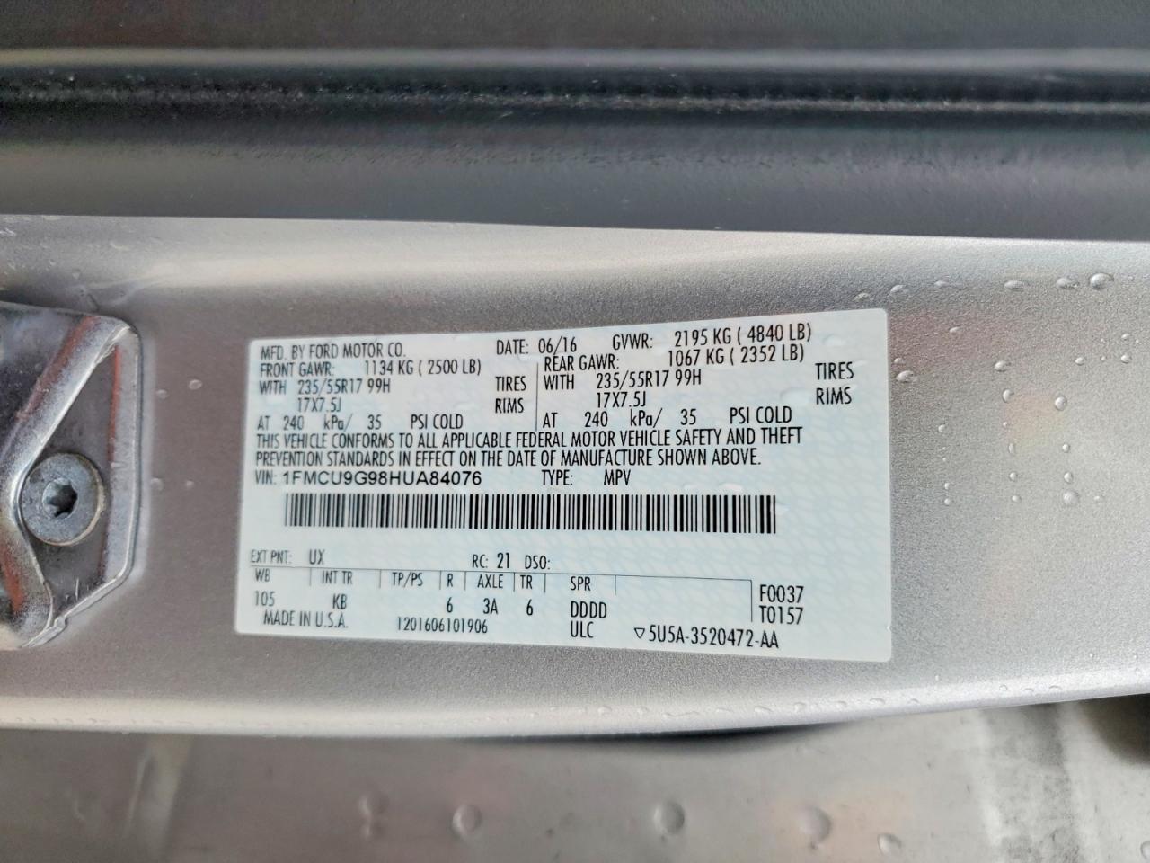 2017 FORD ESCAPE SE photo 40
