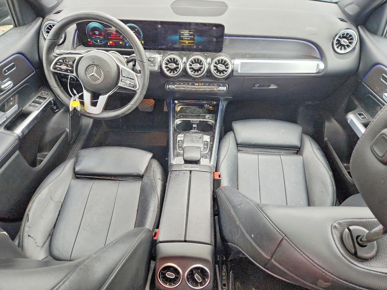 2020 MERCEDES-BENZ GLB 250 photo 8