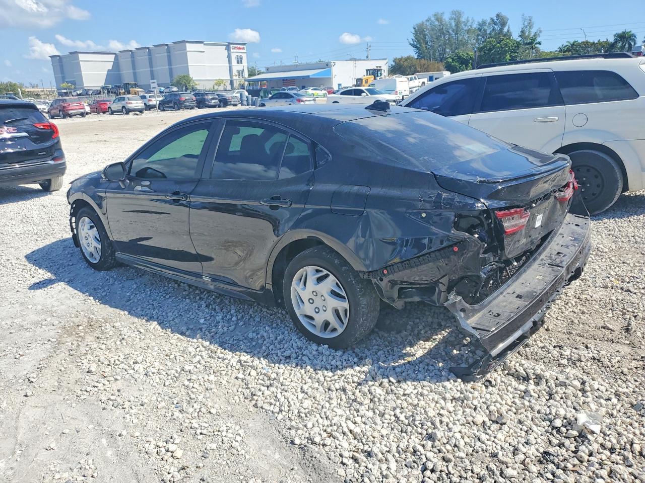 2025 TOYOTA CAMRY XSE photo 2