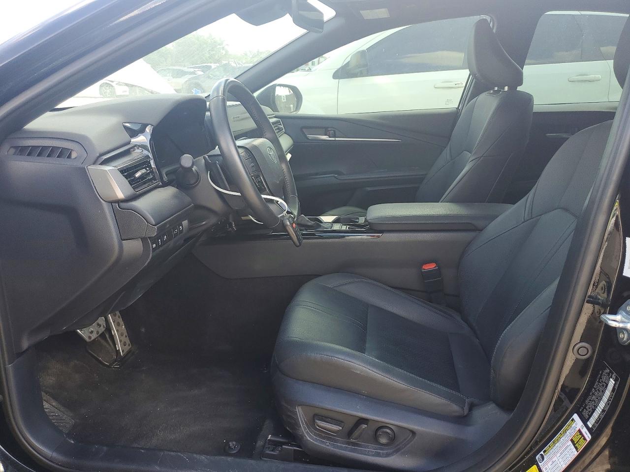 2025 TOYOTA CAMRY XSE photo 7