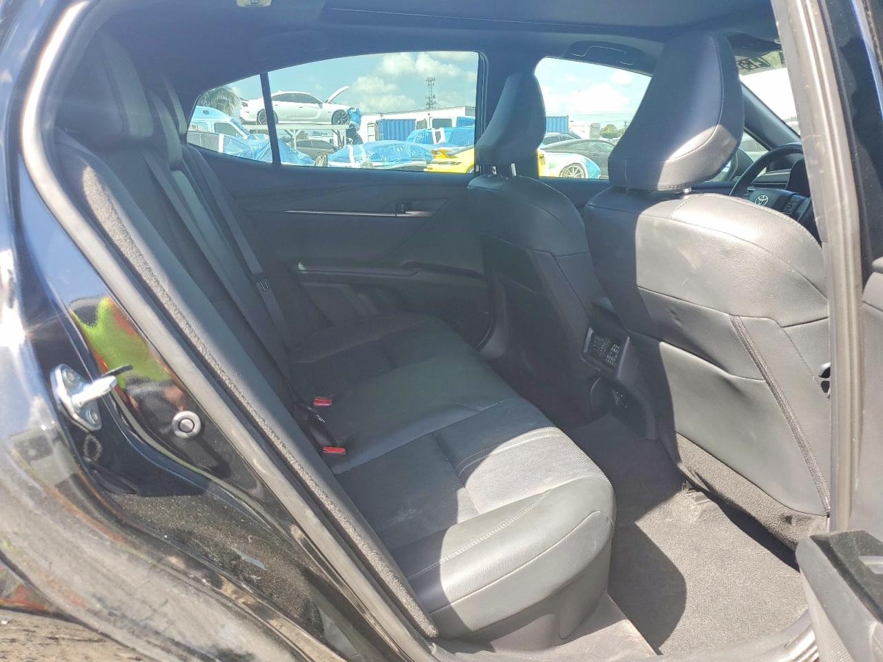 2025 TOYOTA CAMRY XSE photo 10