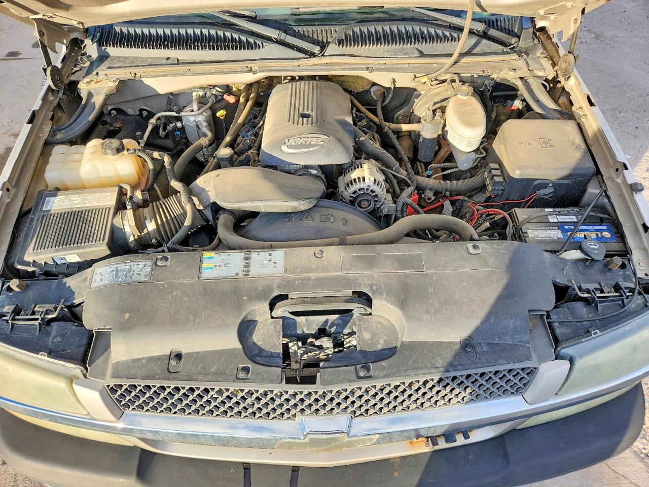 2004 CHEVROLET SILVERADO K1500 photo 11