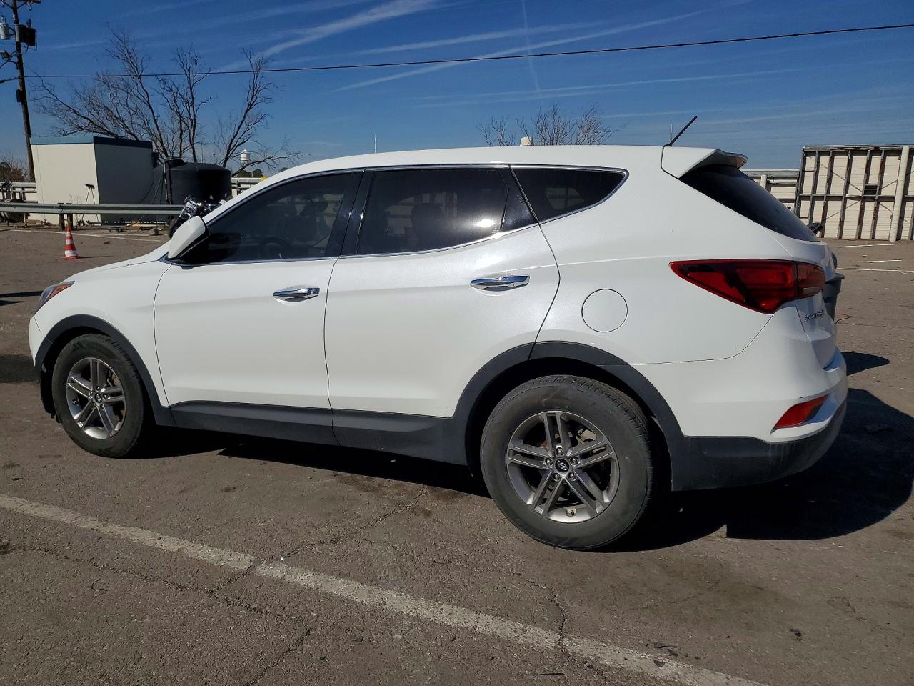 2018 HYUNDAI SANTA FE SPORT photo 2