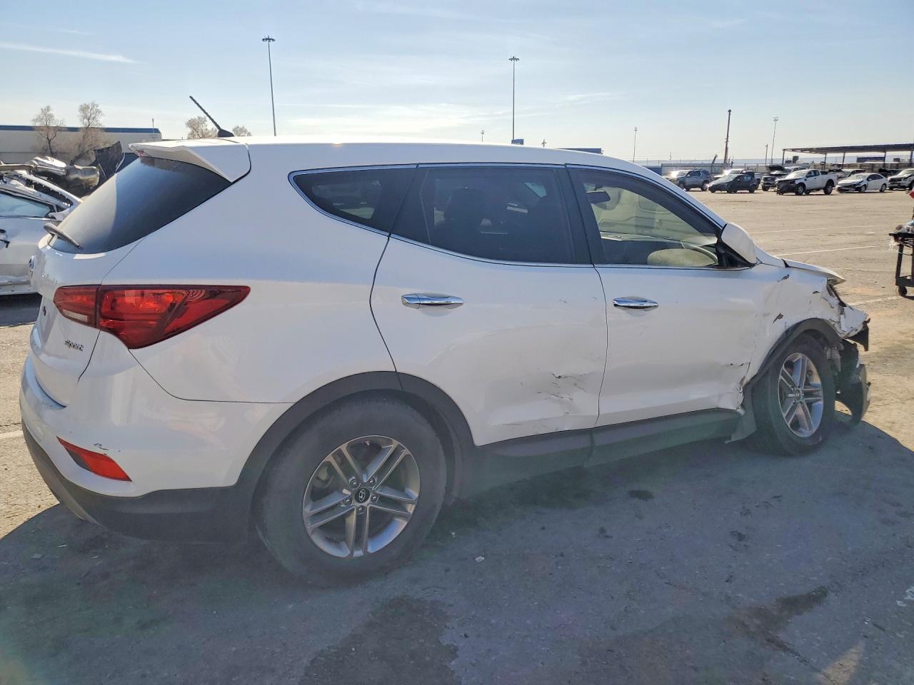 2018 HYUNDAI SANTA FE SPORT photo 3